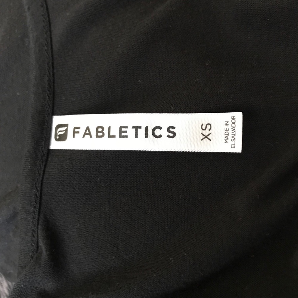 🦄3/$25 Fabletics atheltic workout tank breathable - Picture 5 of 6